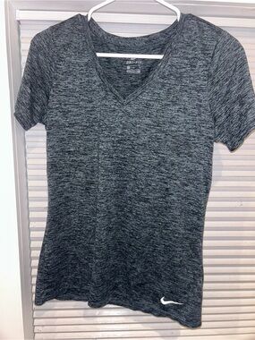 Nike Dri-Fit V-Neck Tee | M | Heathered Black & Blue/Gray